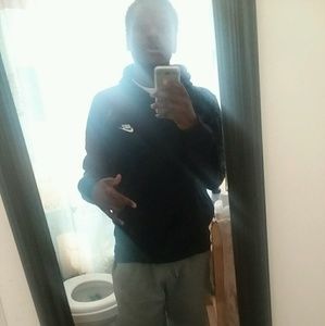 Meet your Posher, Tiras